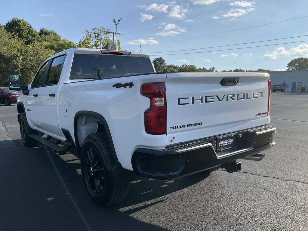2025 Chevrolet Silverado 2500HD Custom photo 22
