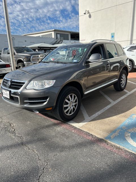 2010 Volkswagen Touareg VR6