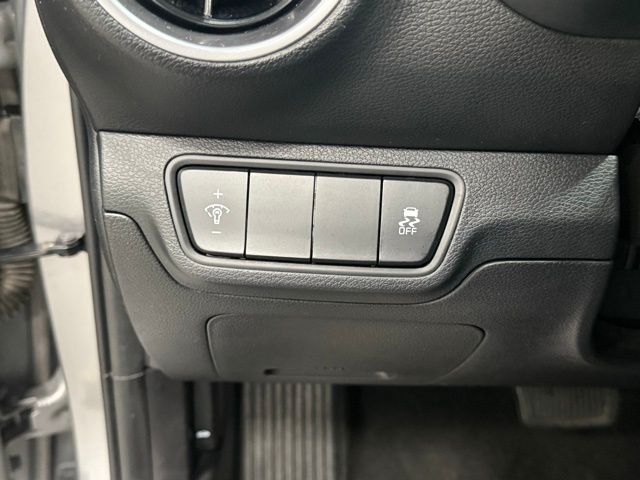 2023 Kia Forte LXS photo 11