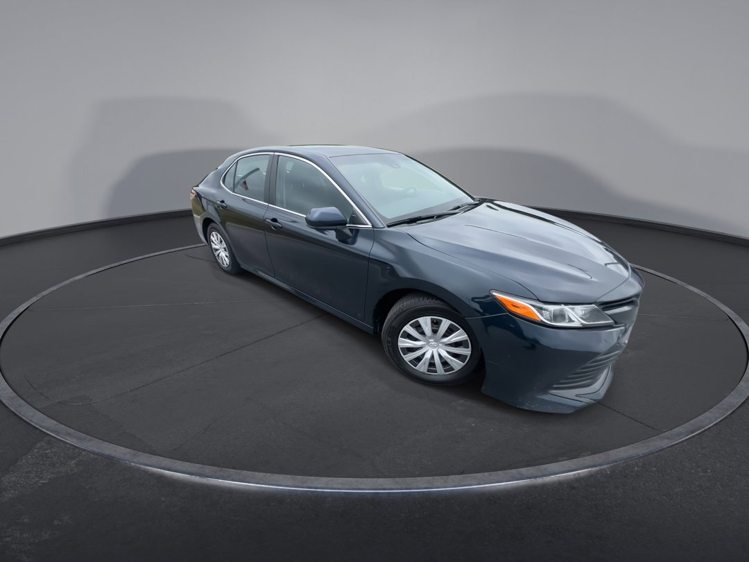 Used 2018 Toyota Camry L with VIN 4T1B11HK0JU678724 for sale in Martinsburg, WV