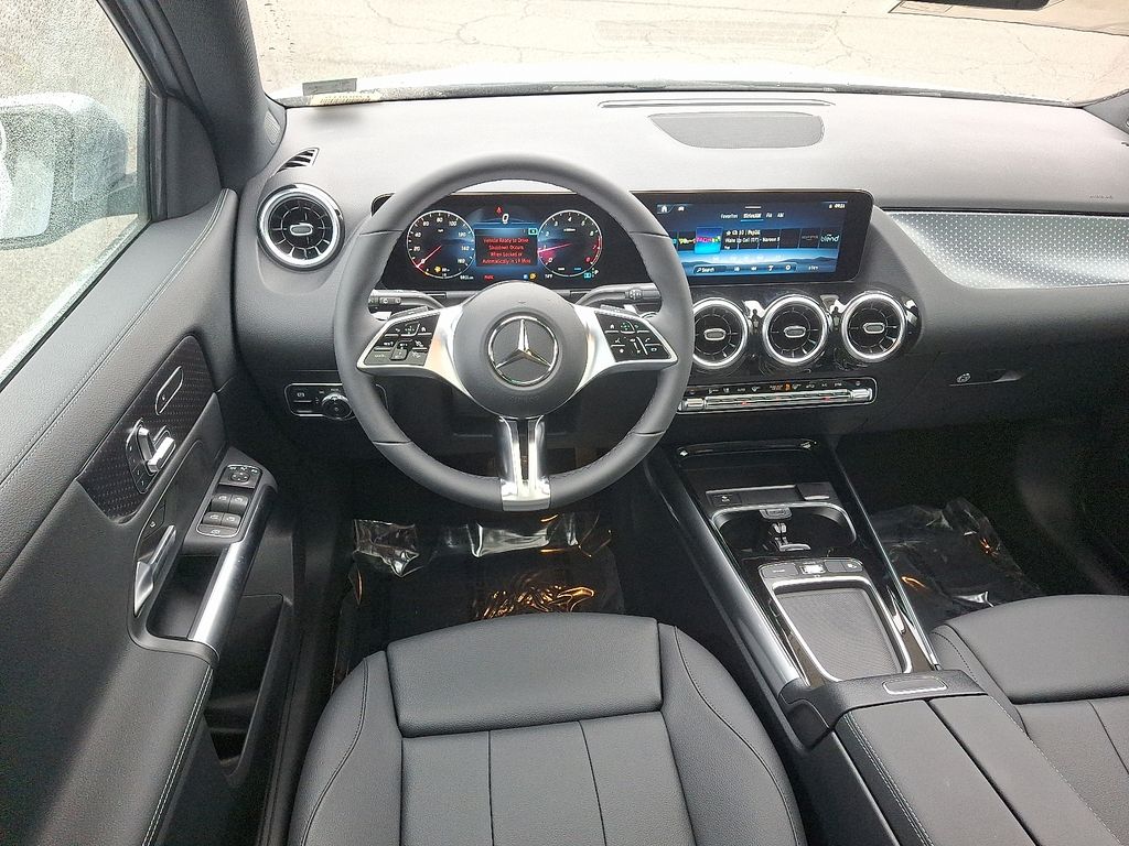 2026 Mercedes Benz GLA 250 4MATIC photo 7