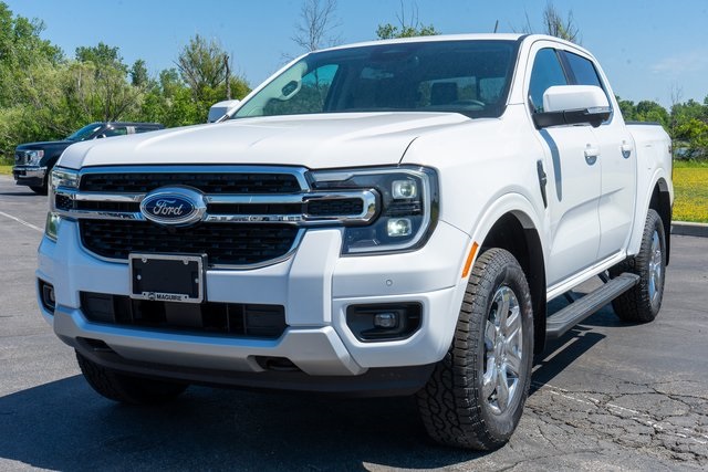 2025 Ford Ranger Lariat photo 2