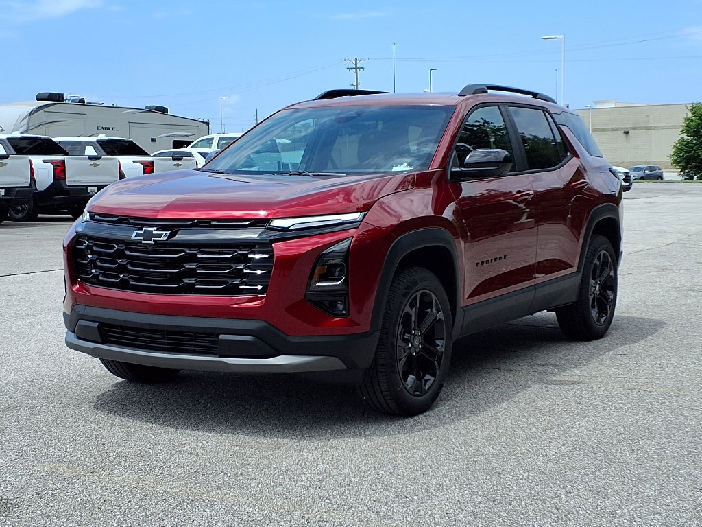 2026 Chevrolet Equinox LT photo 2