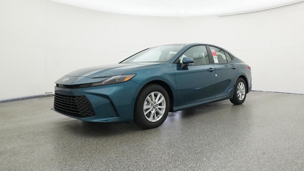 2026 Toyota Camry LE photo 6