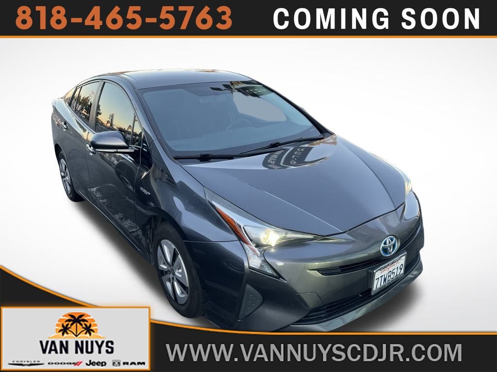2016 Toyota Prius Base's photo