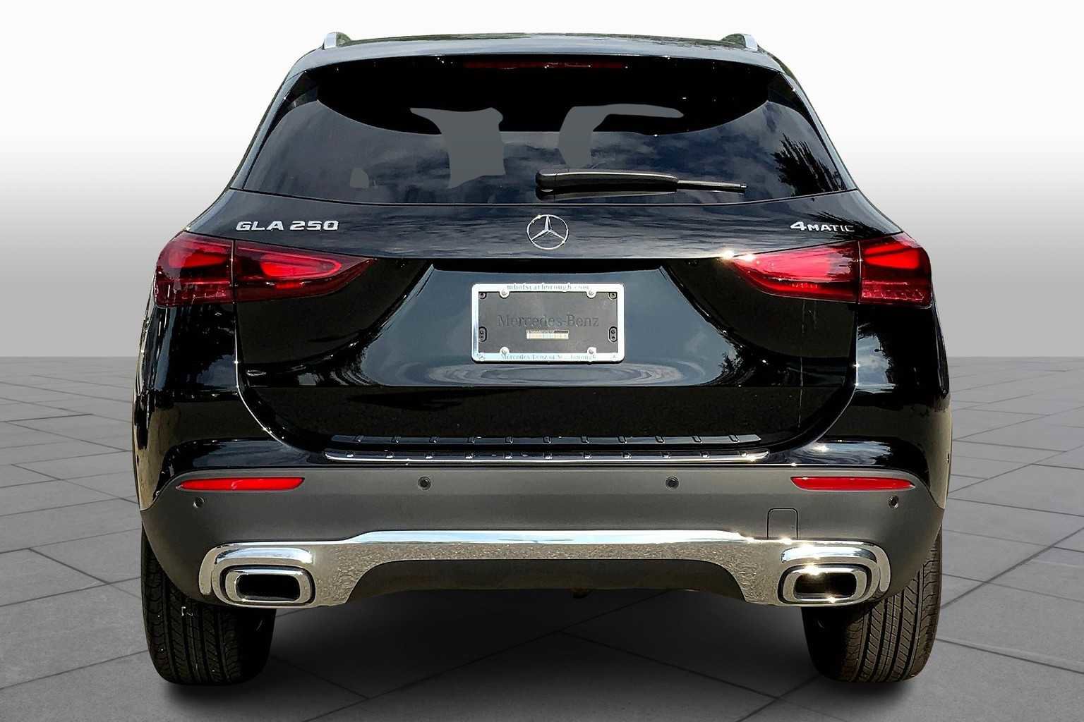 2026 Mercedes Benz GLA 250 4MATIC photo 4