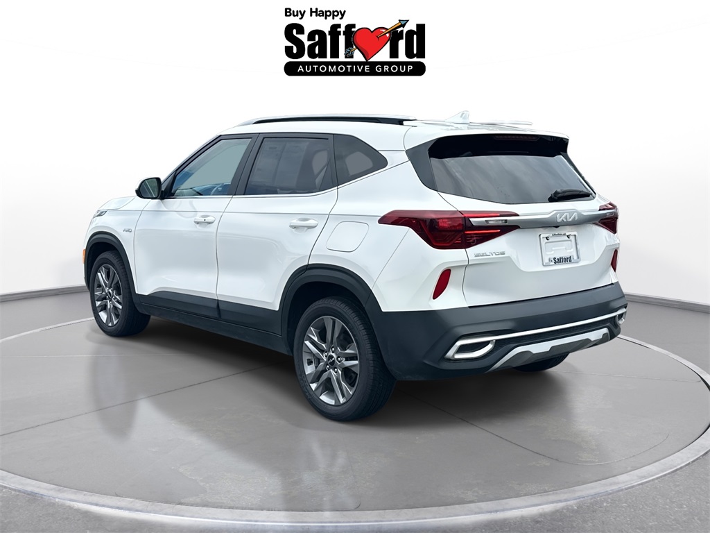 2023 Kia Seltos S photo 4