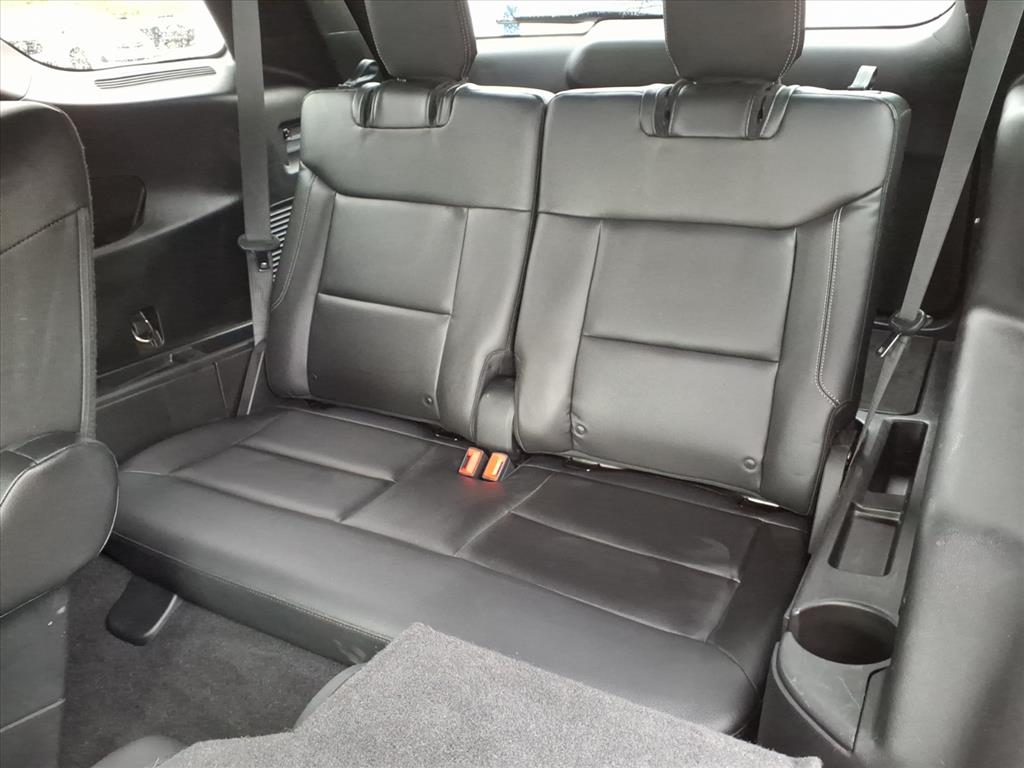 2020 Ford Explorer XLT photo 9