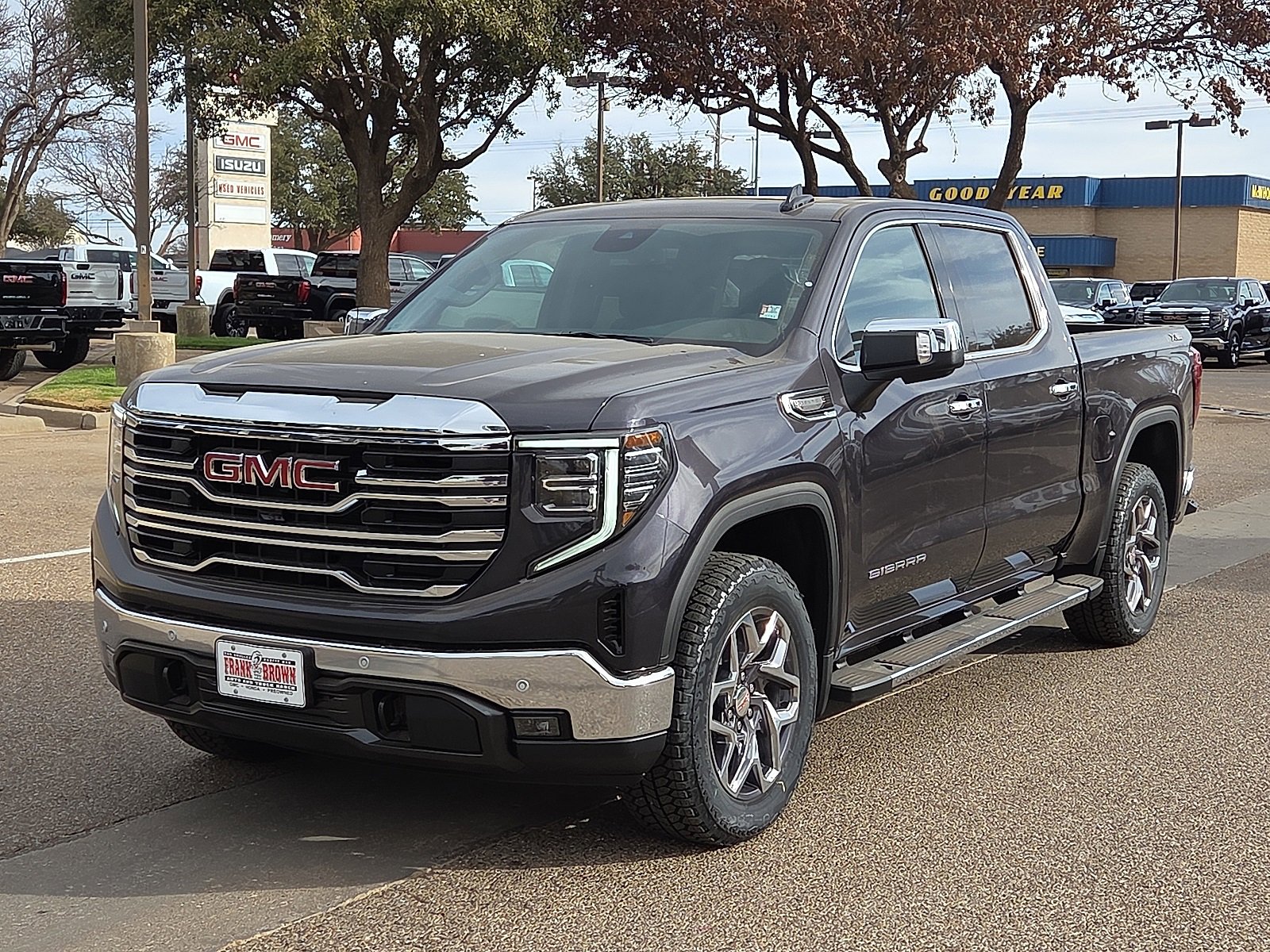 2026 GMC Sierra 1500 SLT's photo