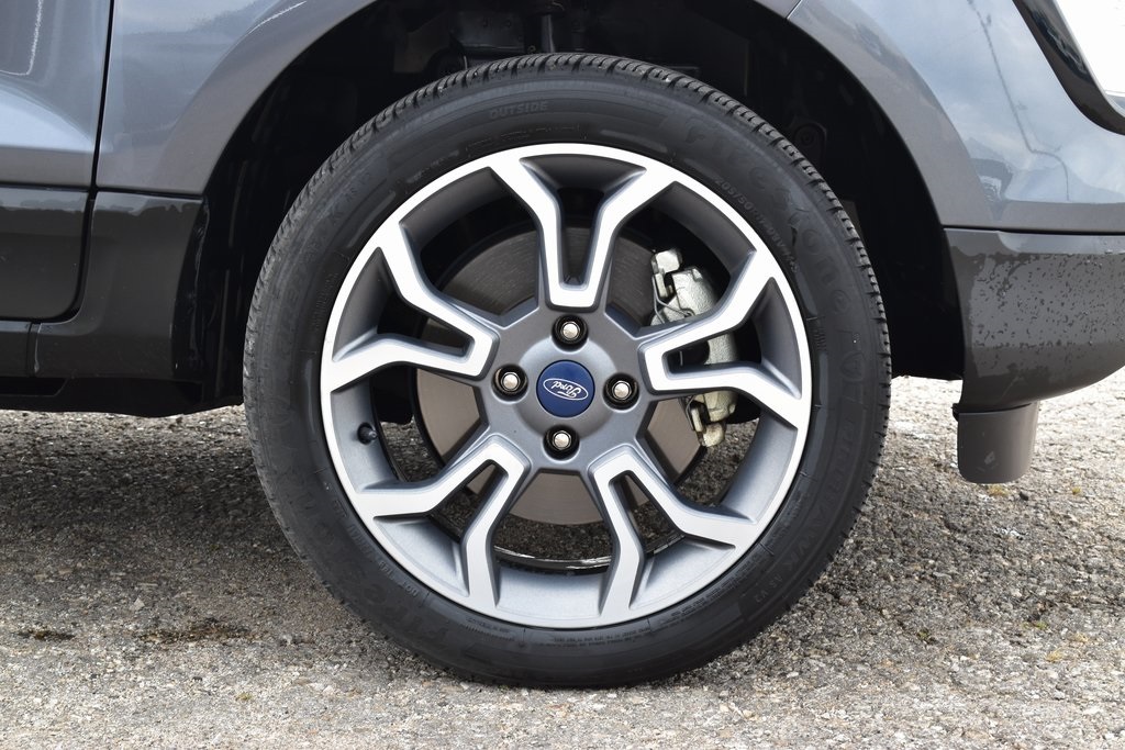2020 Ford EcoSport SES photo 4