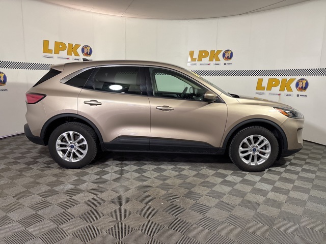 2020 Ford Escape SE photo 2