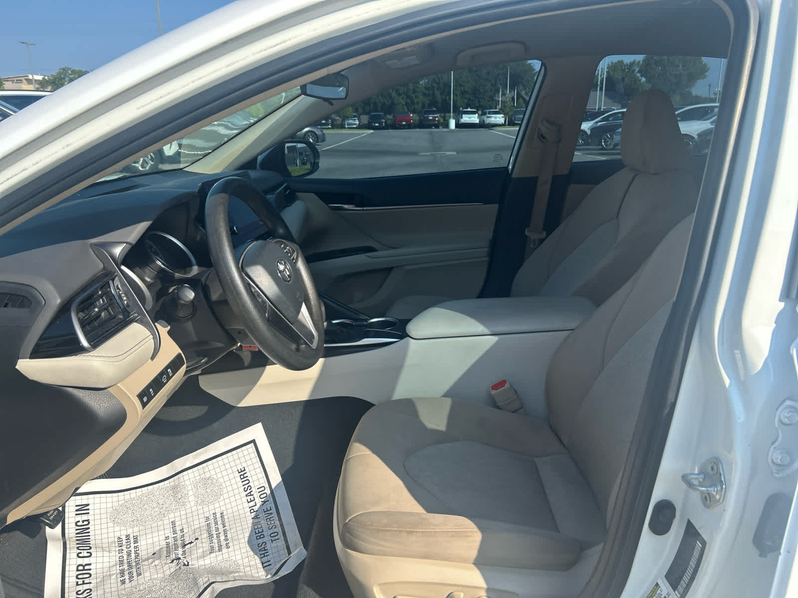 2023 Toyota Camry LE photo 6