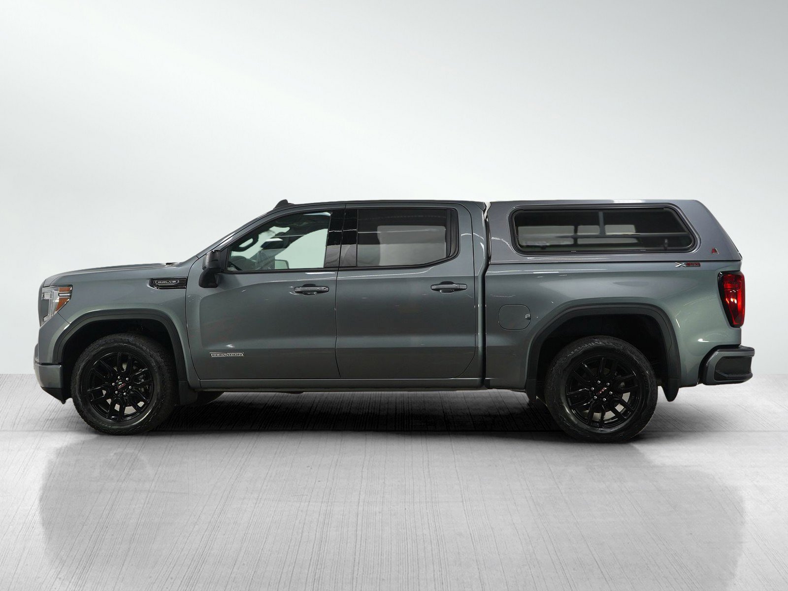 Used 2021 GMC Sierra 1500 Elevation with VIN 3GTU9CED6MG176363 for sale in Roseville, Minnesota