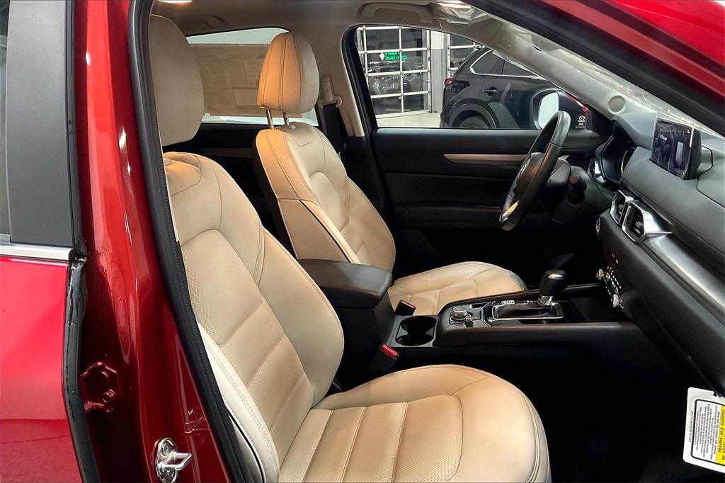 2025 Mazda CX-5 2.5 S Preferred photo 5
