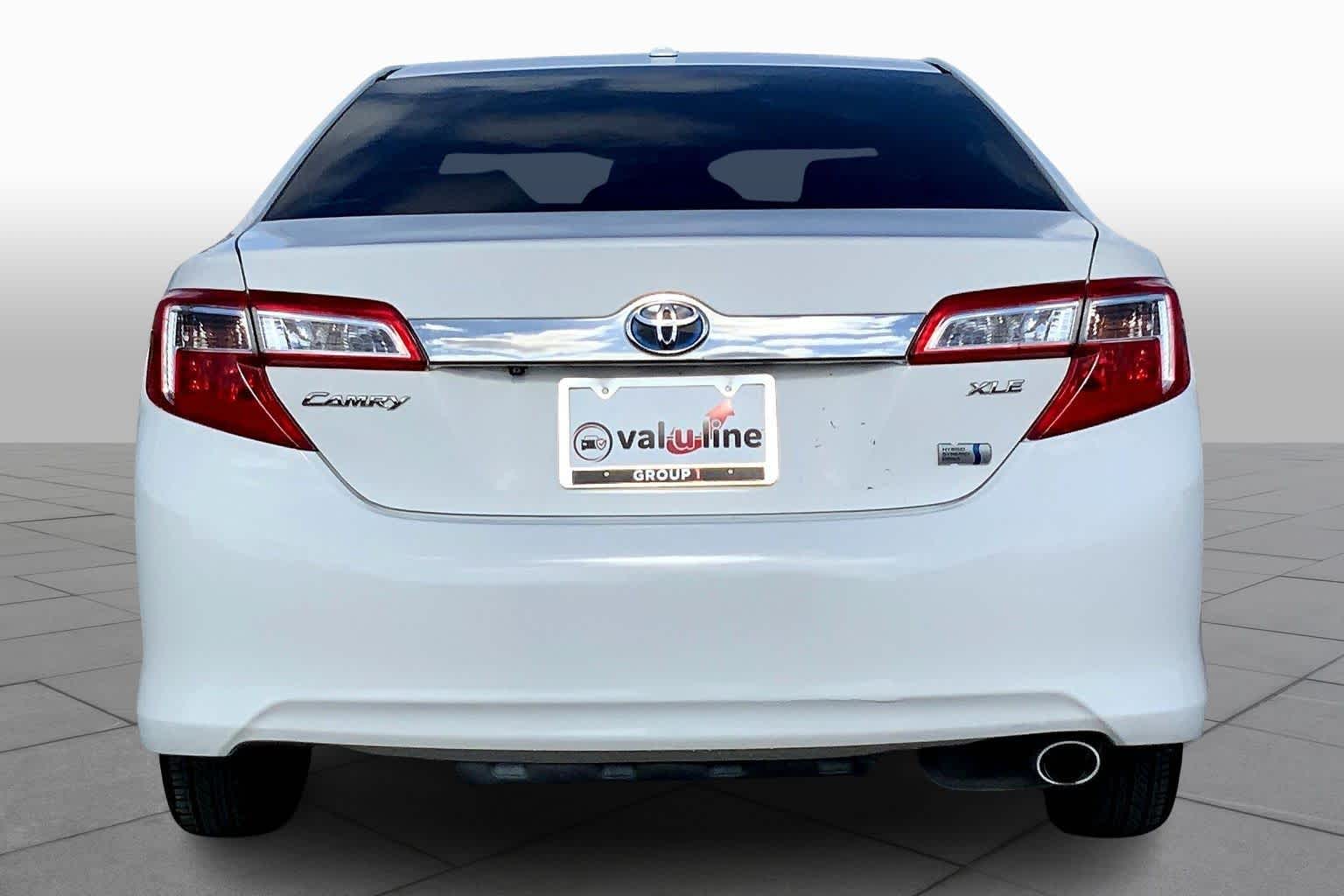2014 Toyota Camry Hybrid XLE photo 4