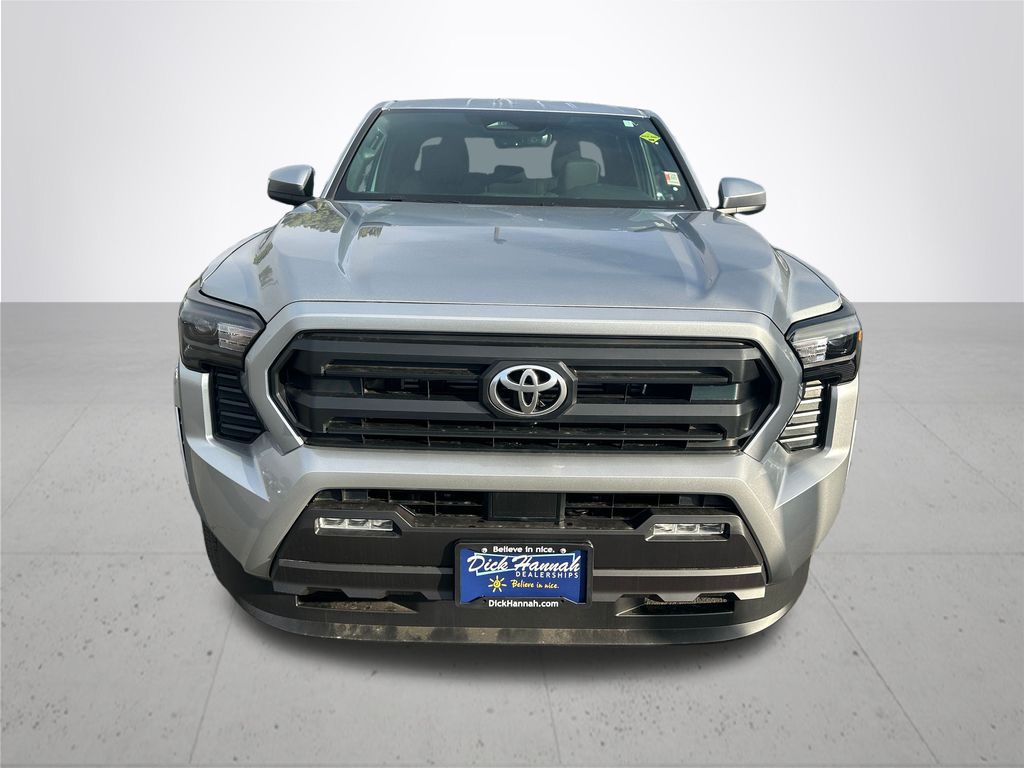 2025 Toyota Tacoma SR5 photo 3