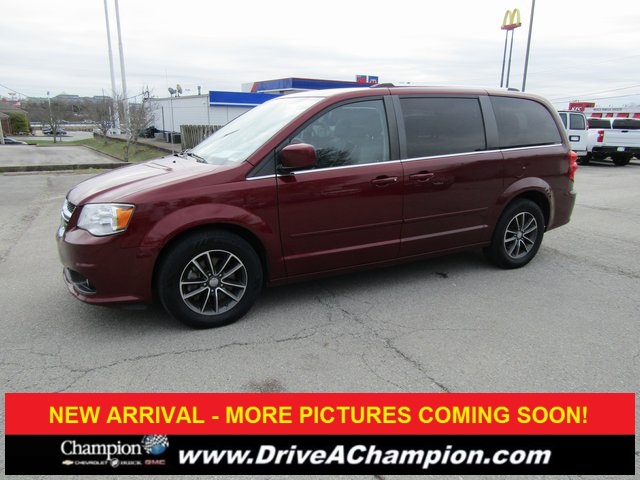 2017 Dodge Grand Caravan SXT's photo