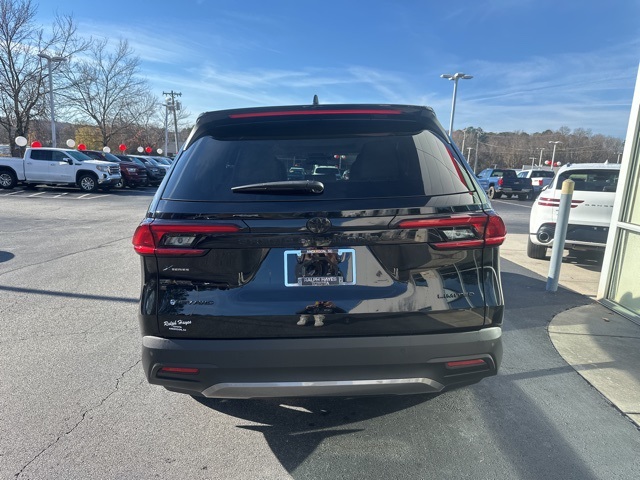 2025 Toyota Highlander Hybrid Limited photo 3