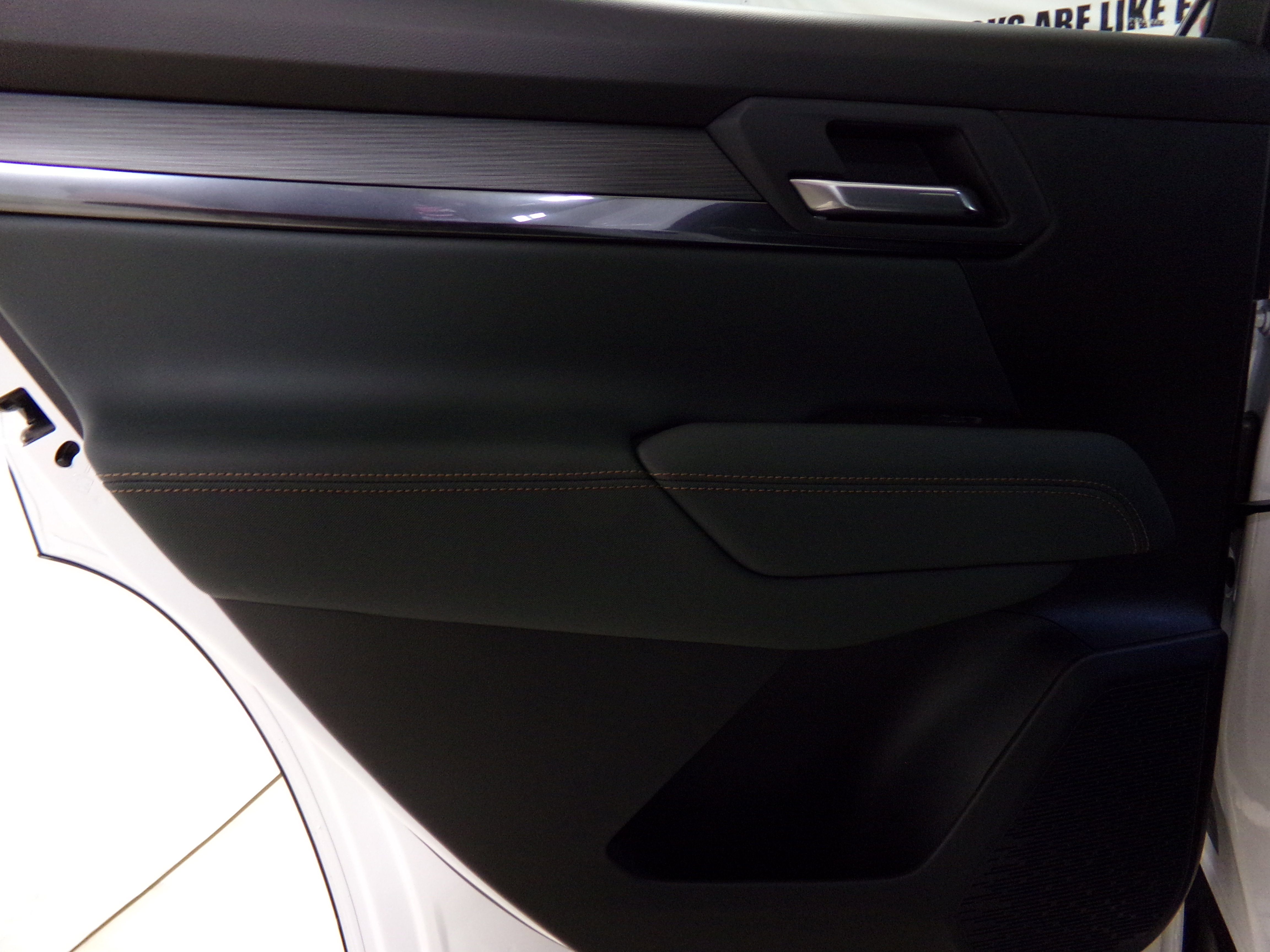 2026 Gmc Terrain AT4 photo 9