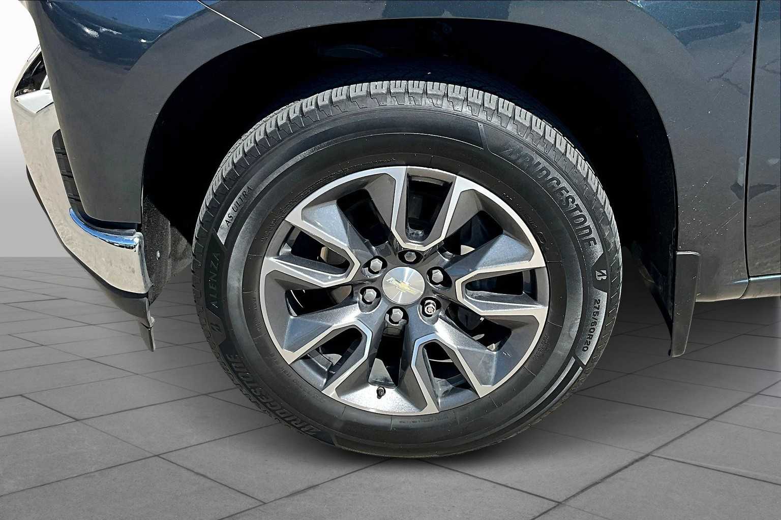2019 Chevrolet Silverado 1500 LT photo 9
