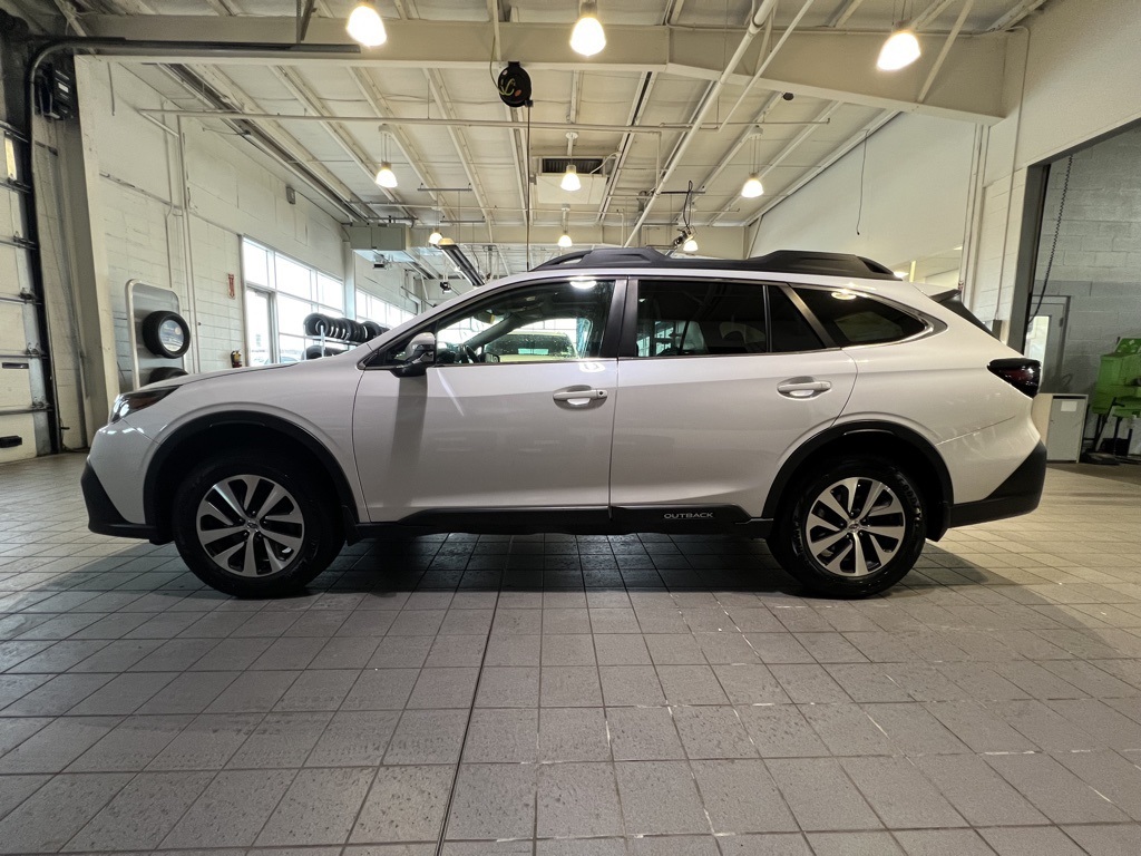 2022 Subaru Outback Premium photo 3