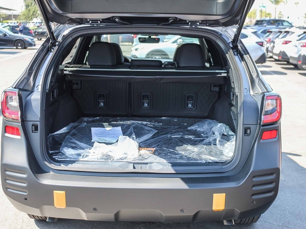 2025 Subaru Outback Wilderness photo 16