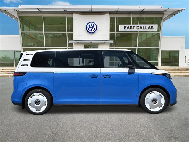 2025 Volkswagen ID. Buzz photo 2