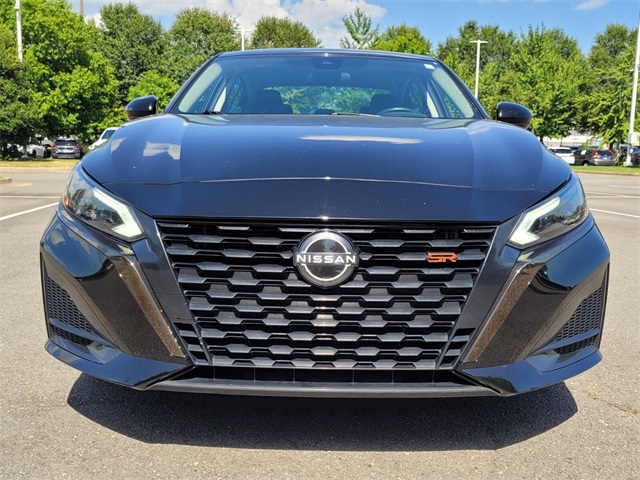 2023 Nissan Altima 2.5 SR photo 13