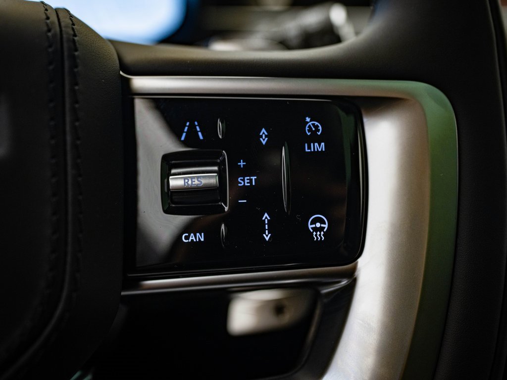 2025 Land Rover Range Rover SE photo 26