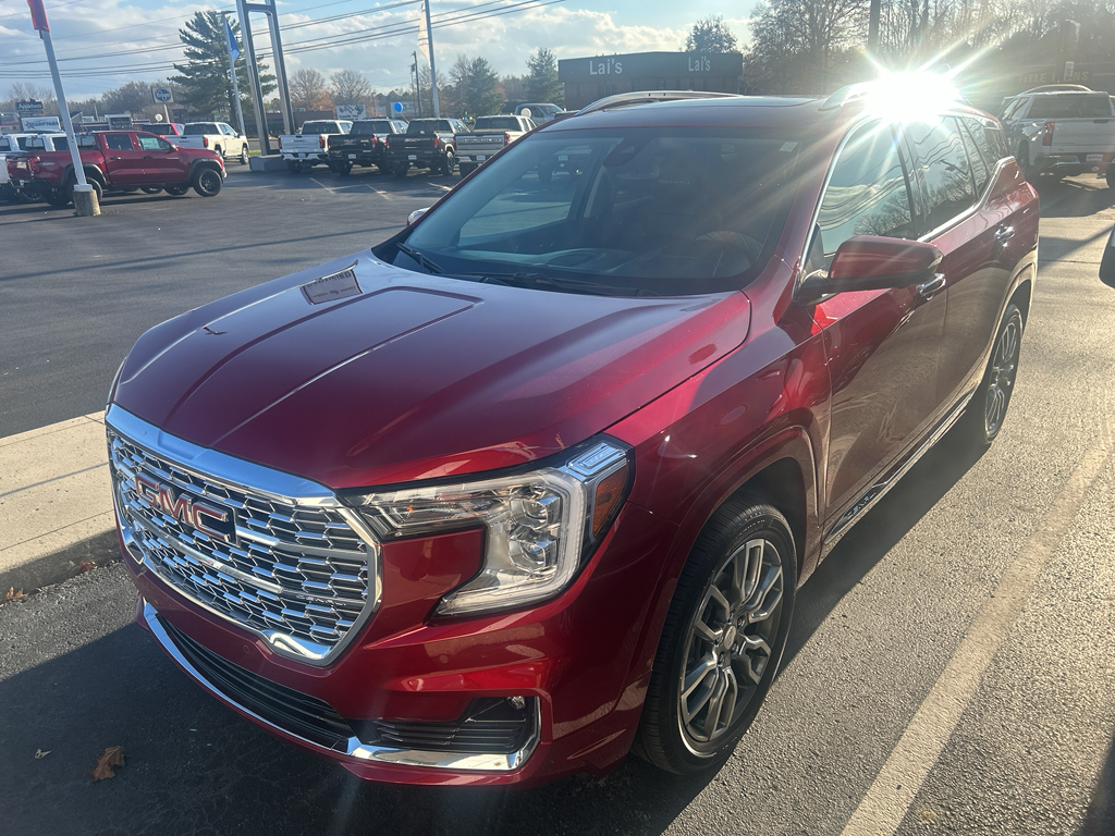 2024 GMC Terrain Denali's photo