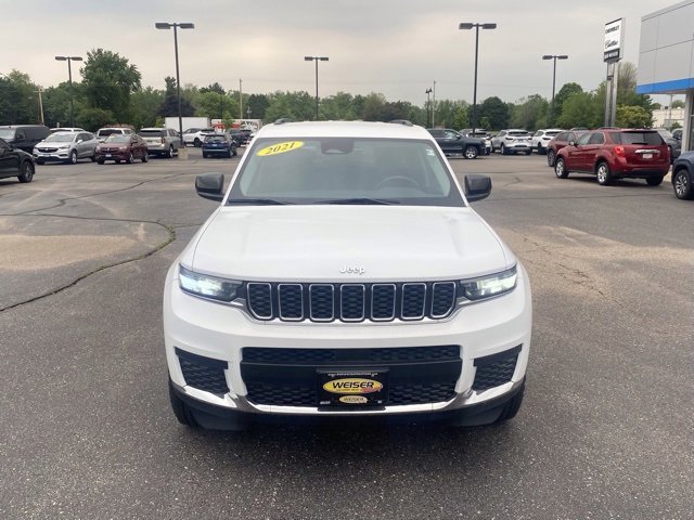 2021 Jeep Grand Cherokee Laredo photo 2