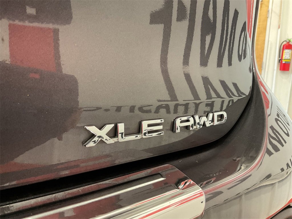 2022 Toyota Highlander XLE photo 8
