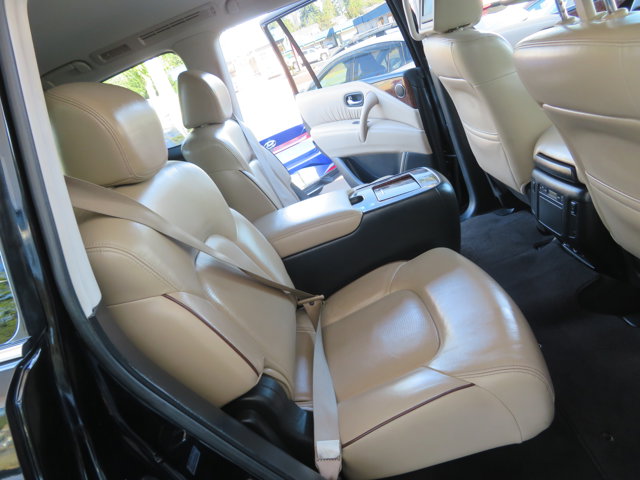 2017 Nissan Armada Platinum photo 14