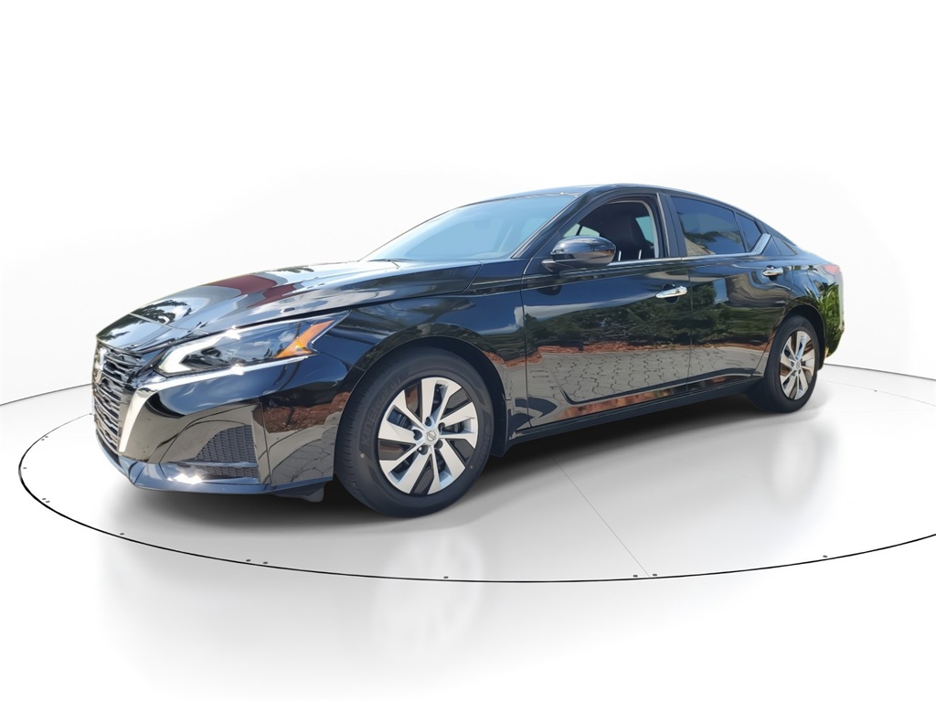 2025 Nissan Altima 2.5 S photo 4