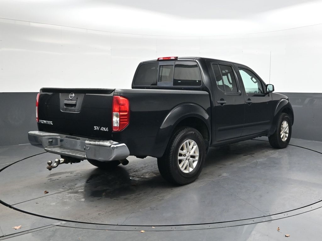 2016 Nissan Frontier SV photo 2