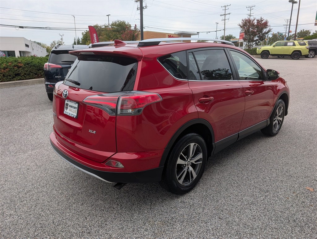 2016 Toyota RAV4 XLE photo 20