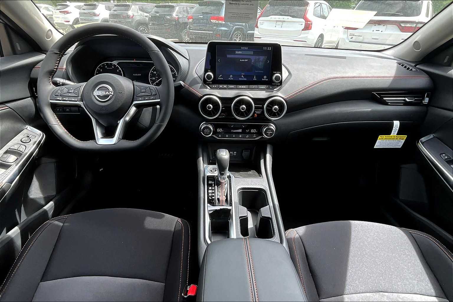 2025 Nissan Sentra SR photo 11