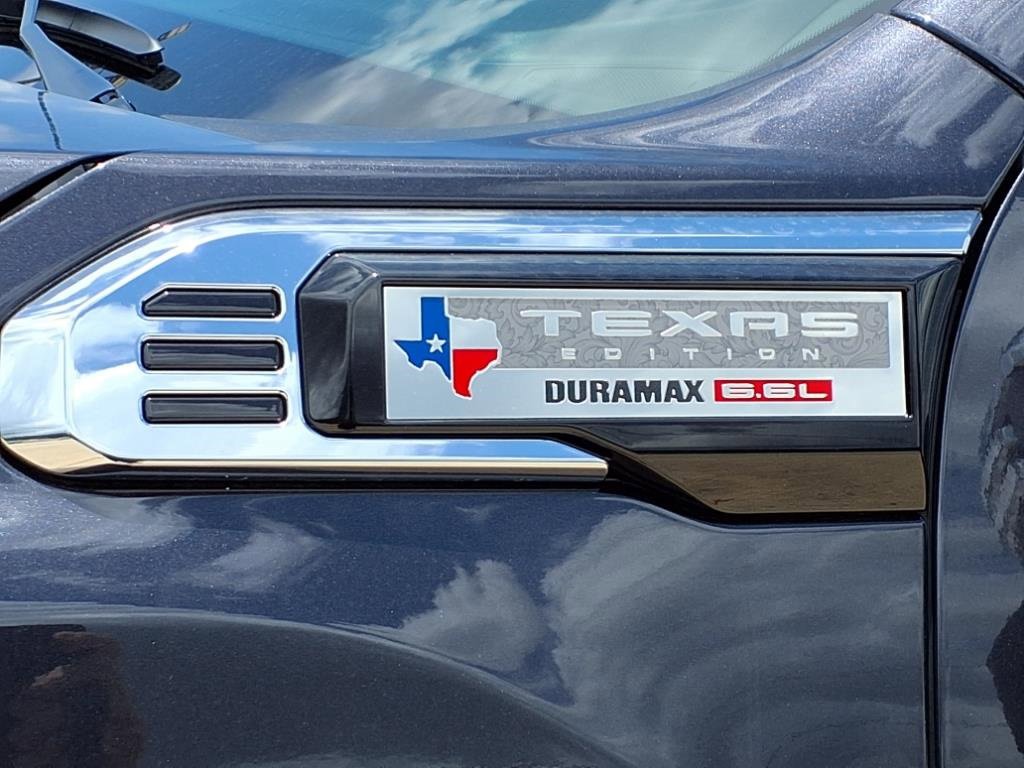 New 2025 Titanium Rush Metallic GMC SLT image 10