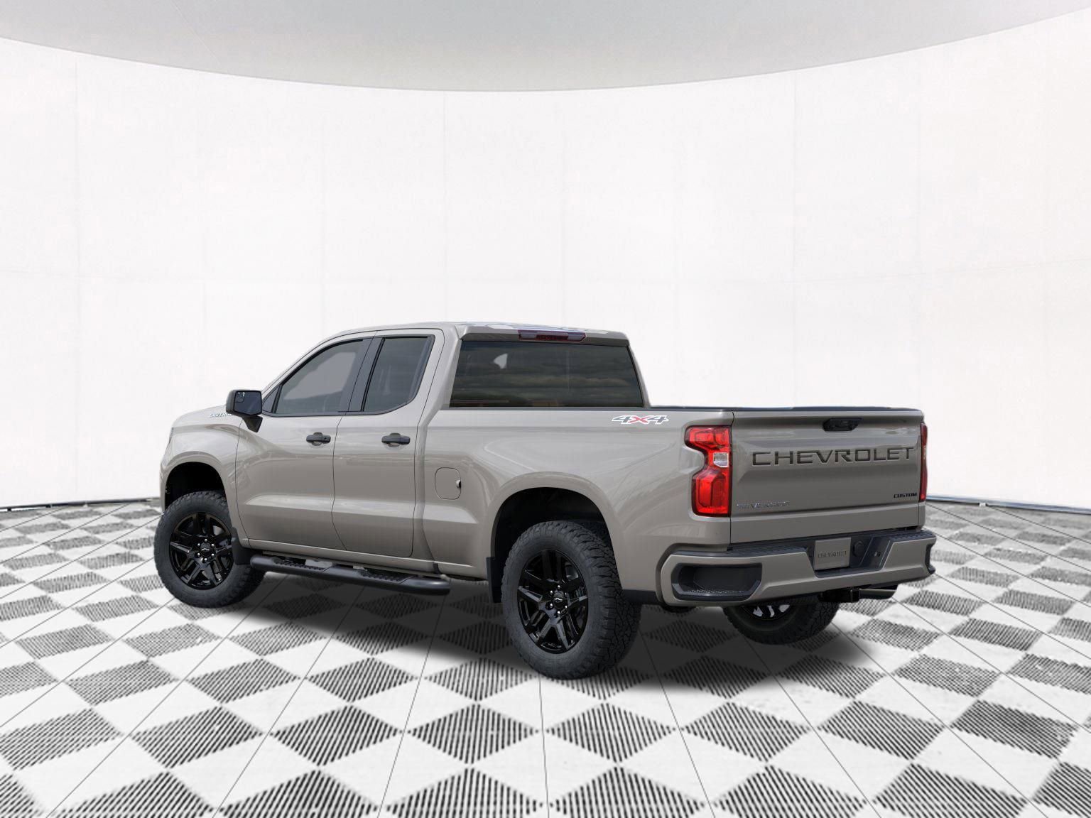 2026 Chevrolet Silverado 1500 Custom photo 2
