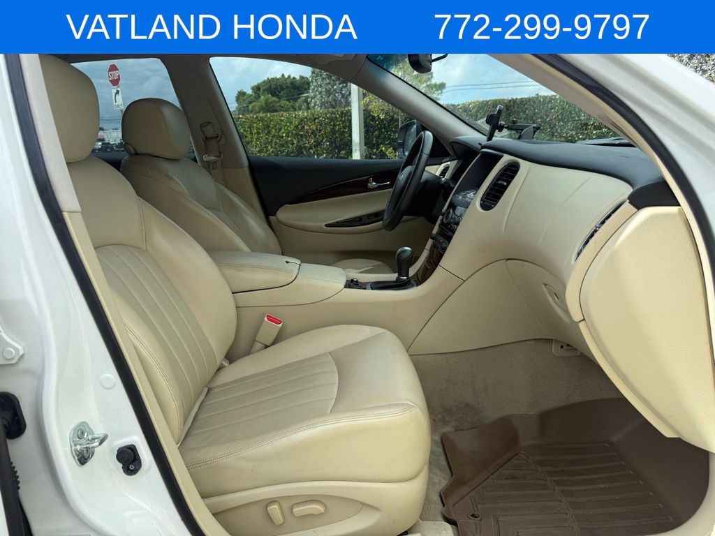 2017 Infiniti QX50 Base photo 29