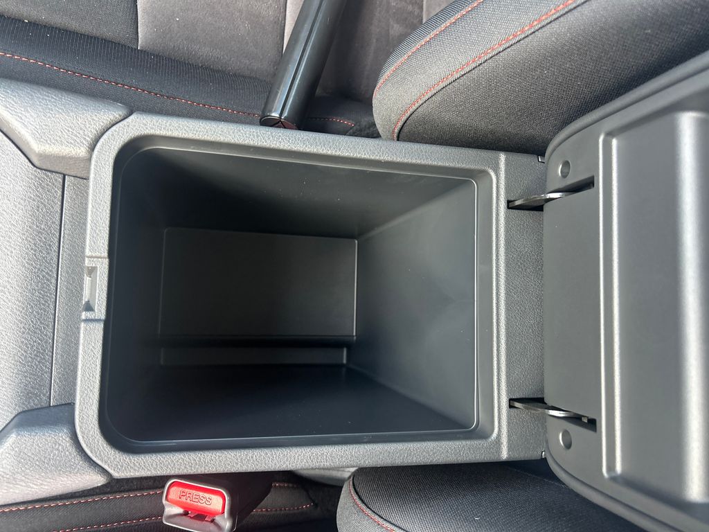 2025 Nissan Sentra SR photo 36