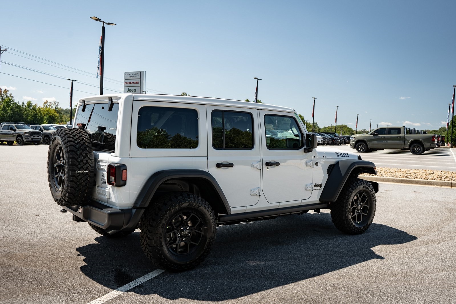 2025 Jeep Wrangler Willys photo 10