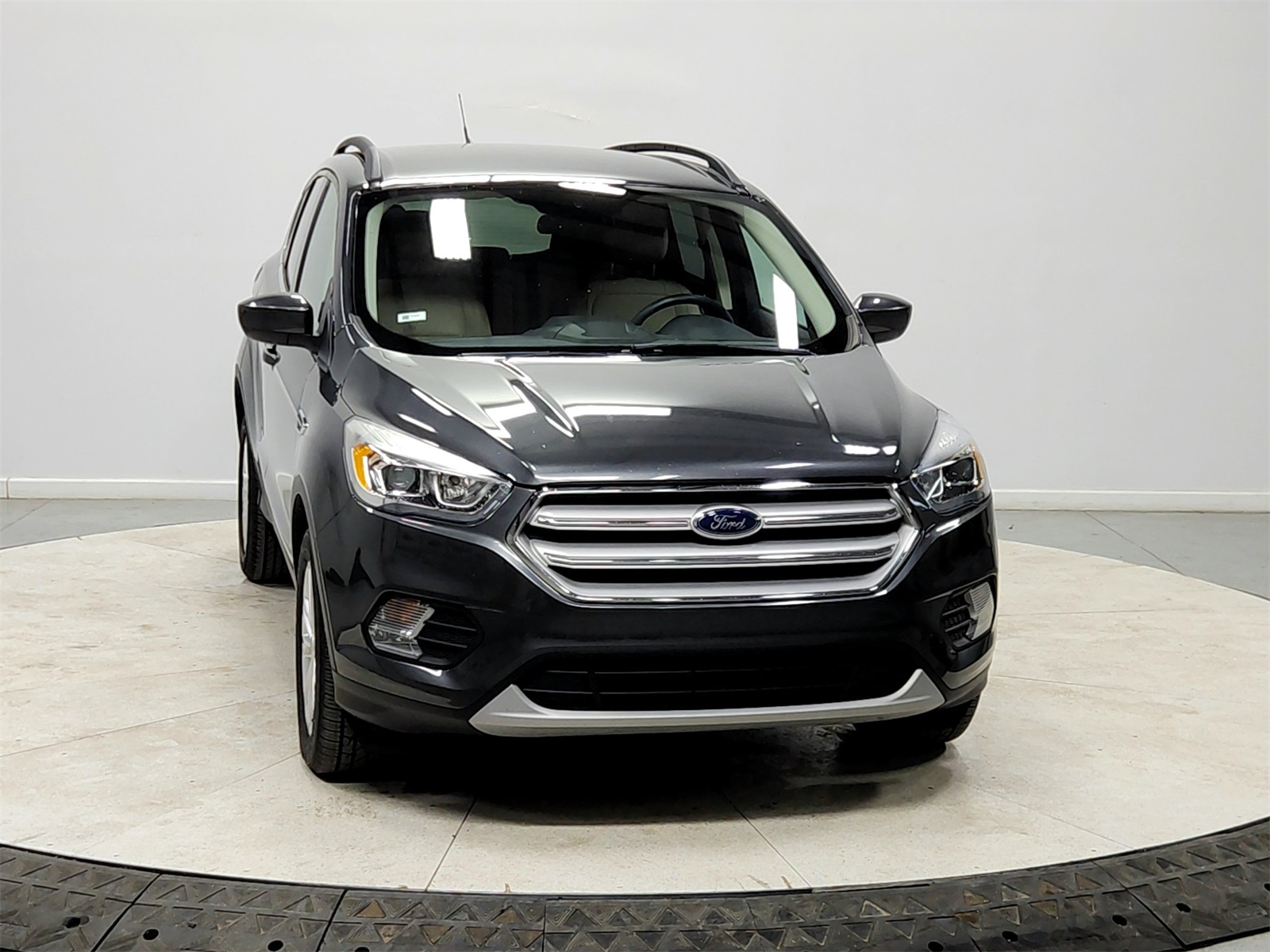 Used 2019 Ford Escape SEL with VIN 1FMCU0HD0KUB47273 for sale in Savannah, TN