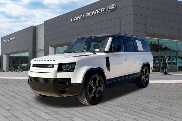 2026 Land Rover Defender V8's photo