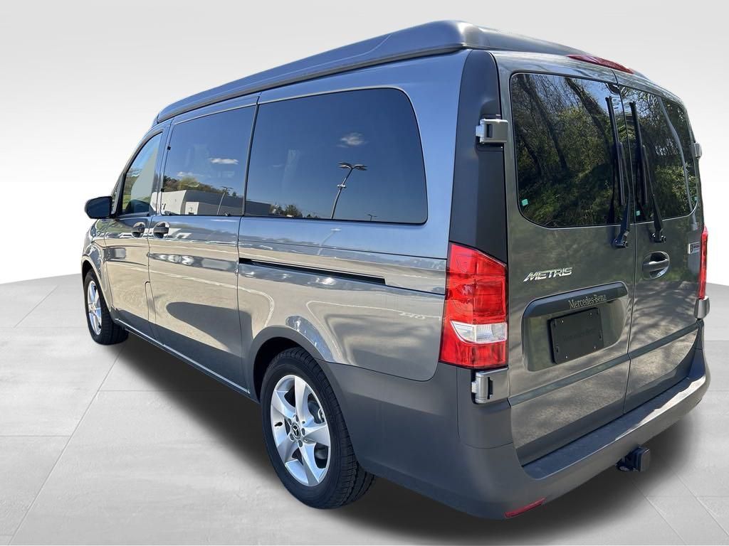 2023 Mercedes Benz Metris Passenger Van photo 4