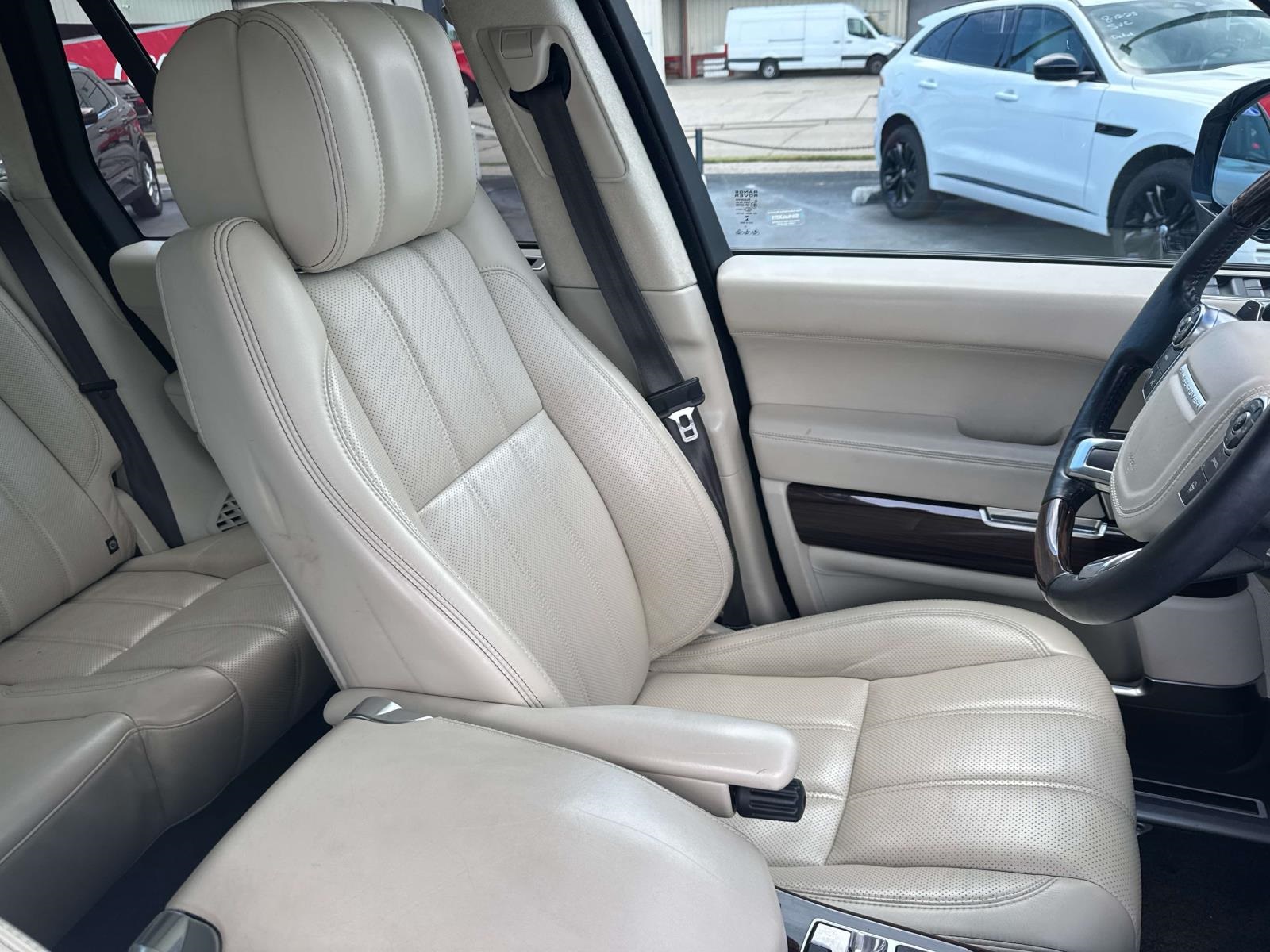 2015 Land Rover Range Rover Autobiography photo 9