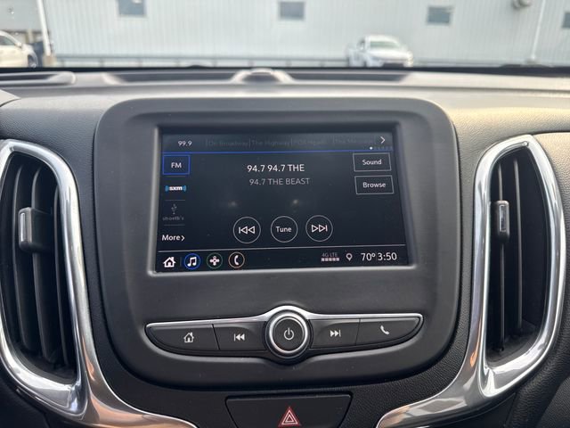 2020 Chevrolet Equinox LT photo 17