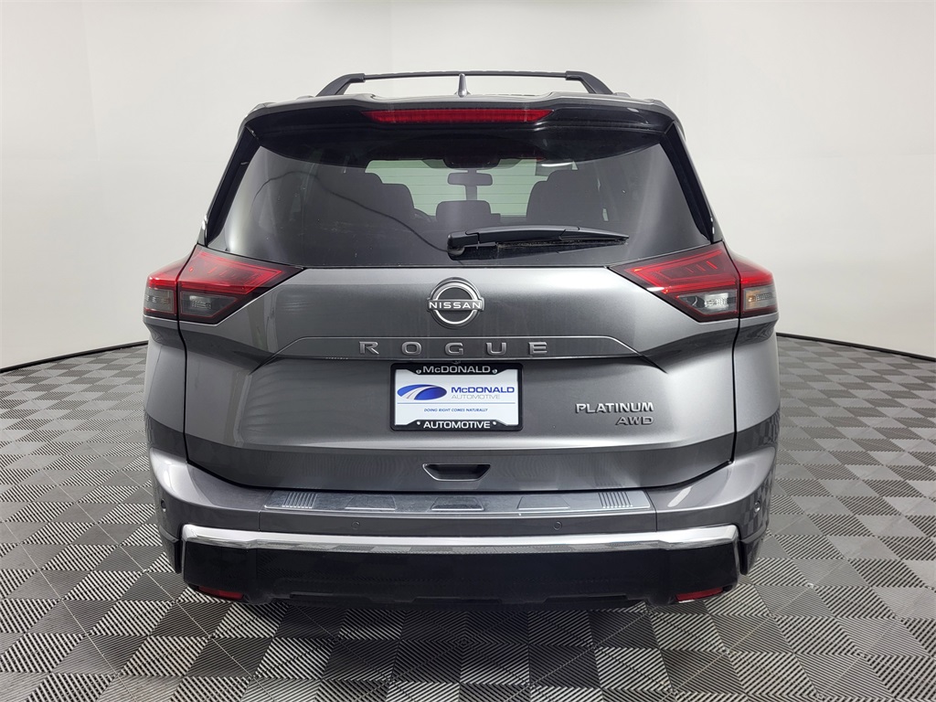 2025 Nissan Rogue Platinum photo 13