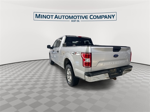 2019 Ford F-150 XLT photo 2