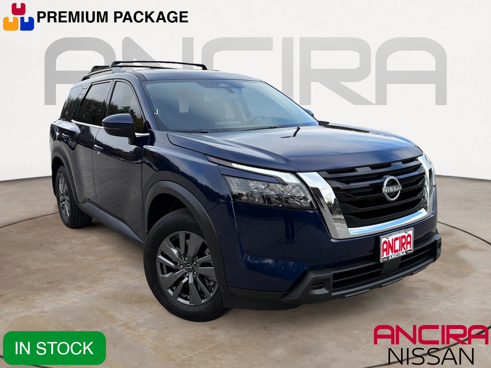 2025 Nissan Pathfinder SV's photo